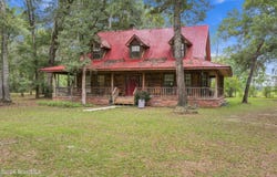 7965 Raybon Road W, Nahunta, GA 31553
