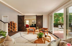 1514 Willow Dr, Topanga, CA 90290