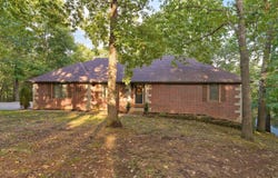 2412 W Azalea Road, Nixa, MO 65714
