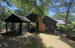6 Ladshaw Drive, Madison, CT 06443