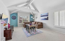 18541 Locksley St, Rancho Bernardo, CA 92128