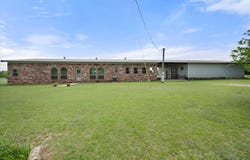 2101 Ridge View Drive, Cleburne, TX 76033