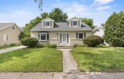 1136 W ROBERTS Avenue, APPLETON, WI 54914