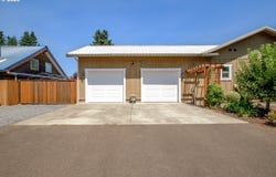 1894 GRAPE Loop, SweetHome, OR 97386