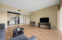 4750 N CENTRAL Avenue, Phoenix, AZ 85012