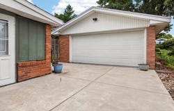 308 E Oak Street, Downs, IL 61736