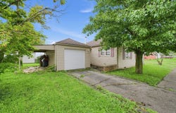 137 N 8th St, Greenfield, OH 45123