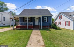 212 LAKE Road, PASADENA, MD 21122