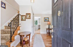 5000 GAINSBOROUGH DR, FAIRFAX, VA 22032