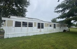 406 Deerfield Lane, Columbus, MI 48063