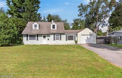 1066 Inner Drive, Schenectady, NY 12303