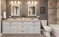 18w178 Buckingham Lane, Villa Park, IL 60181