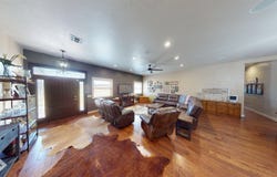 3355 8th St, Woodward, OK 73801