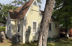 2816 Magellan Drive, McHenry, IL 60051