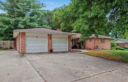 6915 Springbrook Lane, Kalamazoo, MI 49004