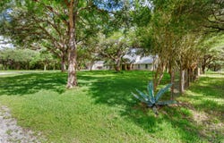 801 Treasure Oaks Road, Inez, TX 77968