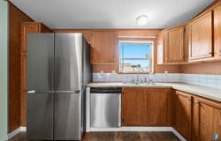 6004 S Belfair Pl, Sioux Falls, SD 57106