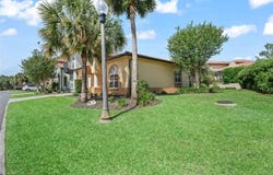 1256 AVENIDA DE LAS CASAS, LADY LAKE, FL 32159