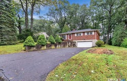 109 Woolsley Avenue, Trumbull, CT 06611