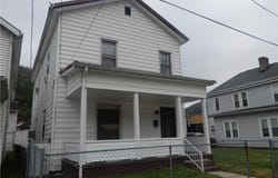 145 6th Avenue, Montgomery, WV 25136