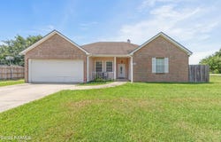 100 Longleaf Drive, Broussard, LA 70518