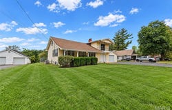 4620 N Alby Road, Godfrey, IL 62035