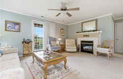 1 Coraopolis Rd, Coraopolis, PA 15108