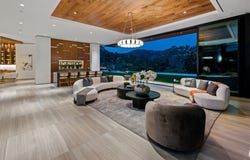 1130 Angelo Dr, Beverly Hills, CA 90210
