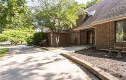 715 Sunset Lane, Belton, MO 64012