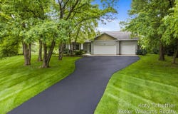 4611 Windcliff Drive NE, Rockford, MI 49341