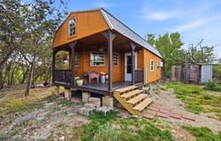 313 Elm Pass 2 Rd, Center Point, TX 78010