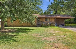 106 Highland DR, Pittsburg, TX 75686