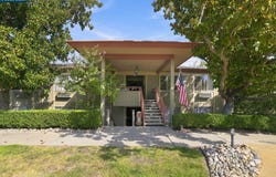 1138 Skycrest Dr, Walnut Creek, CA 94595