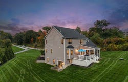 17 Chamberlain Rd, Westford, MA 01886