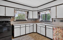 46 Barker Pl, Waverly, NY 14892
