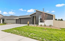 727 Morrow St, Mountain Home, ID 83647