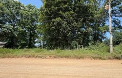 2000 Riverside Drive, Mammoth Spring, AR 72554