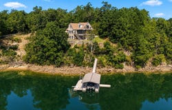 221 OAK LEAF Cir, Houston, AL 35572