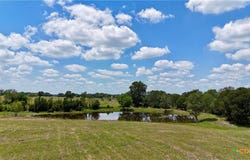 3703 Muehr Road, Weimar, TX 78962
