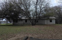 1886 Opossum Rd, Pittsburg, TX 75686