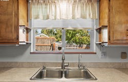 475 PINEDALE Ave, Springfield, OR 97477
