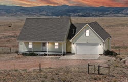 176 Chuckwagon Ln, Livermore, CO 80536