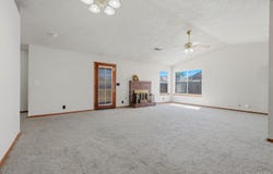 927 Elderwood Lane, Lemoore, CA 93245