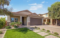 2694 E RUNAWAY BAY Place, Gilbert, AZ 85298