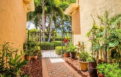 3663 SQUARE W Lane, SARASOTA, FL 34238