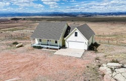 176 Chuckwagon Ln, Livermore, CO 80536