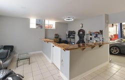 81 Wabash Ave, Clifton City, NJ 07011-1632