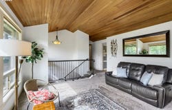 1105 MARYLHURST Dr, WestLinn, OR 97068