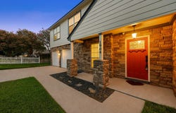 1904 Oakridge Dr, Round Rock, TX 78681