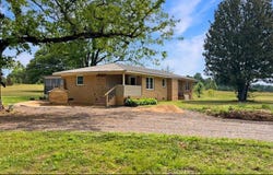 4694 HOLLY GROVE Rd, Jasper, AL 35501